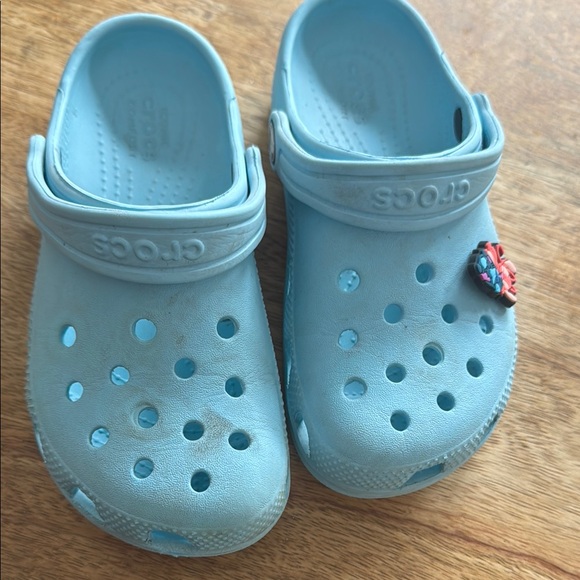 CROCS Kids Light Blue Clogs with Charm - Picture 1 of 4